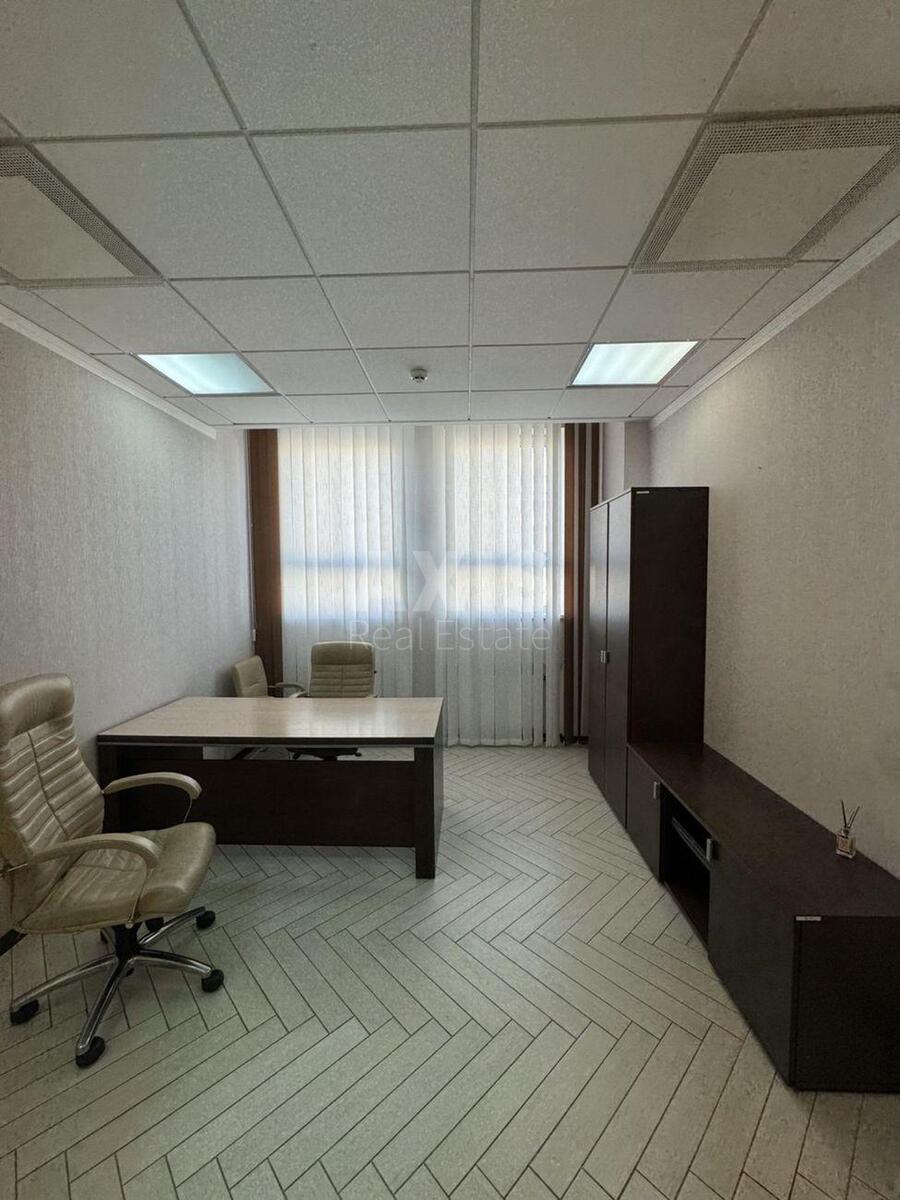 Office vul. Rustaveli Shota 44, 145m2626842