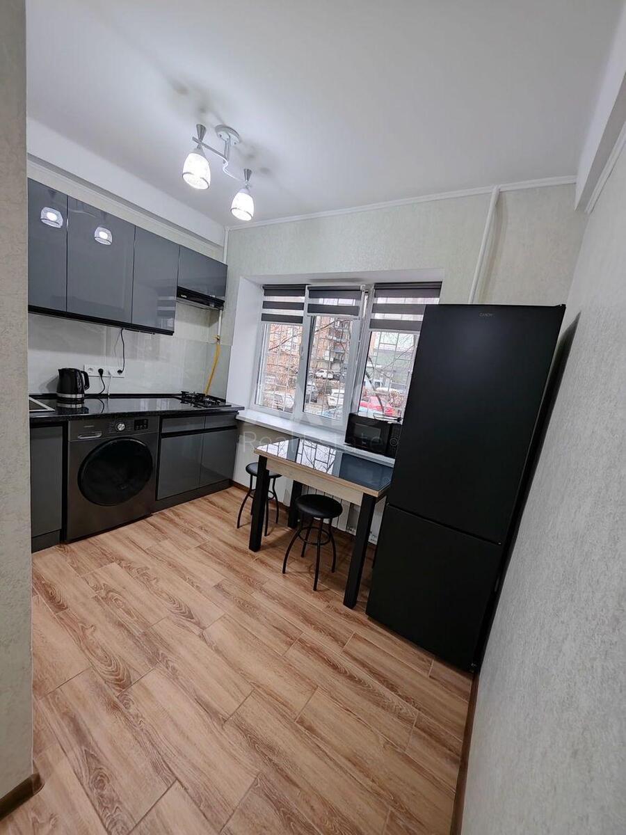 1k apartment vul. Sholudenka 6