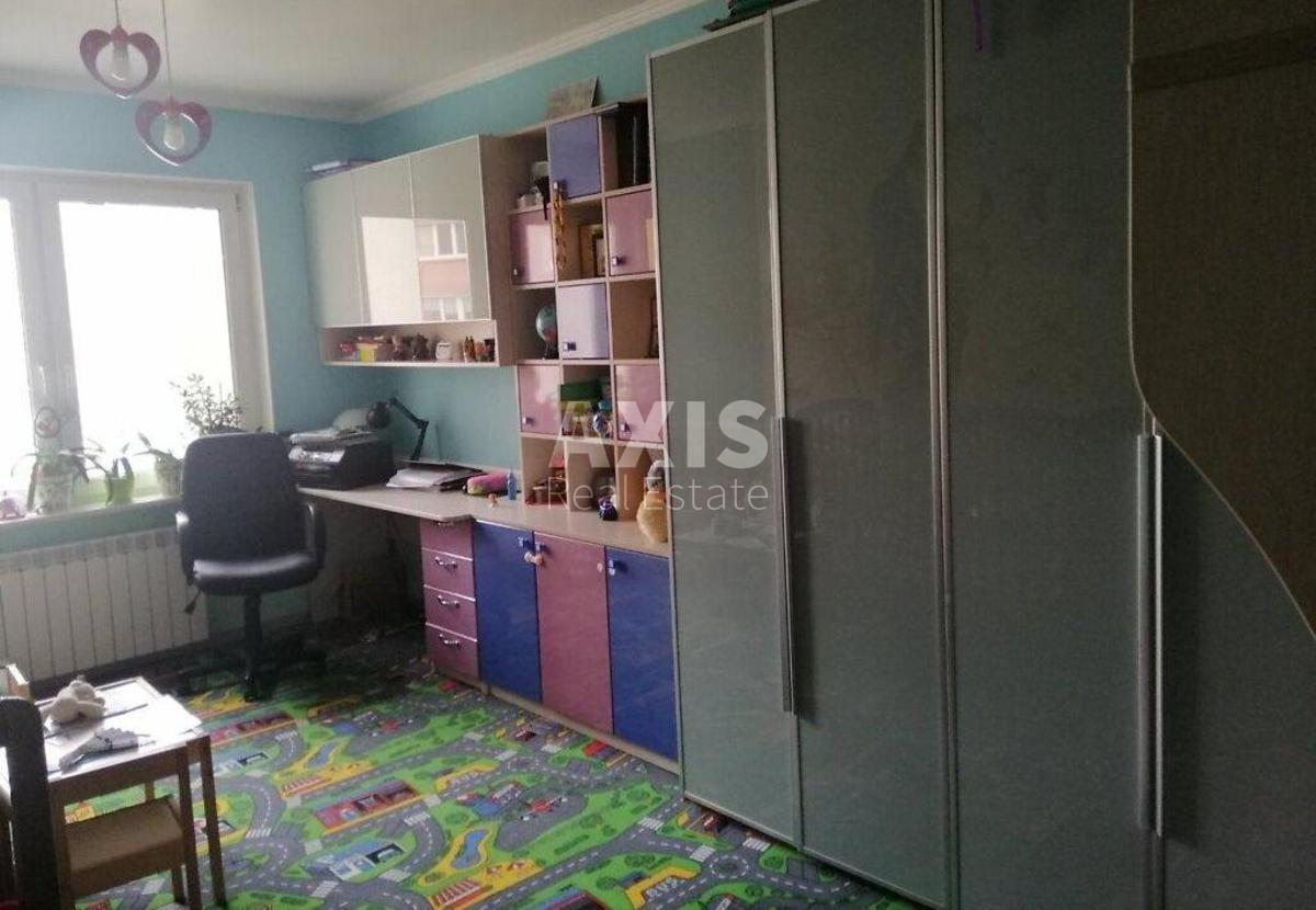 3k apartment vul. Urlivs'ka 306