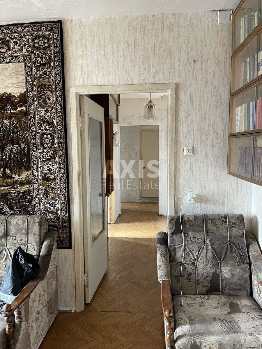 2k apartment vul. Lavruhina Mykoly 15/46428053
