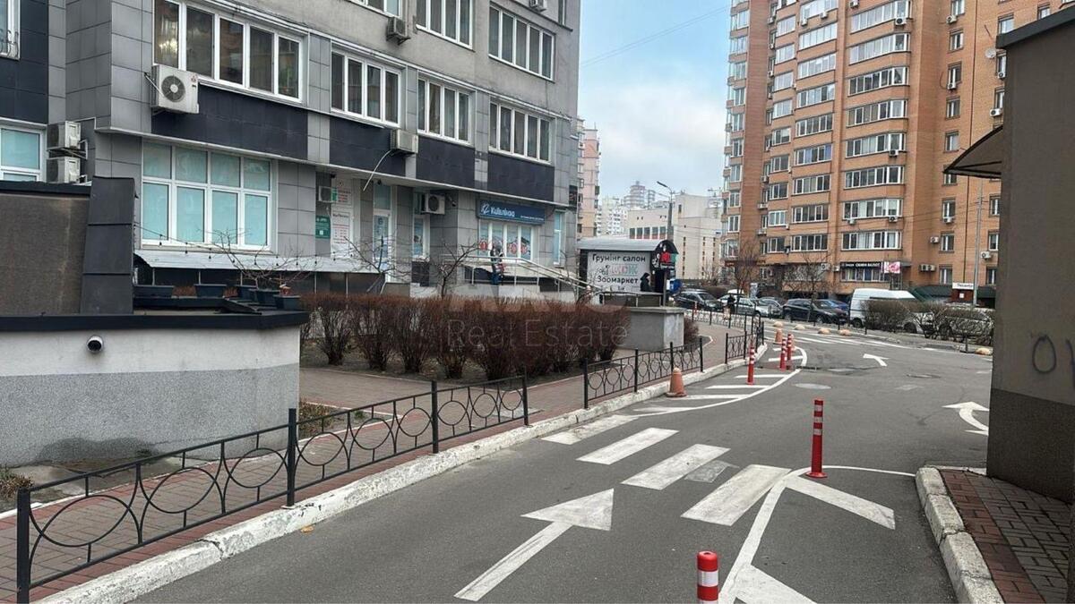 Office vul. Knjazhyj Zaton 21, 65m29