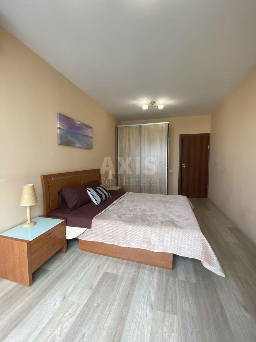 2k apartment vul. Lypkivs'kogo Vasylja Mytropolyta 16А4