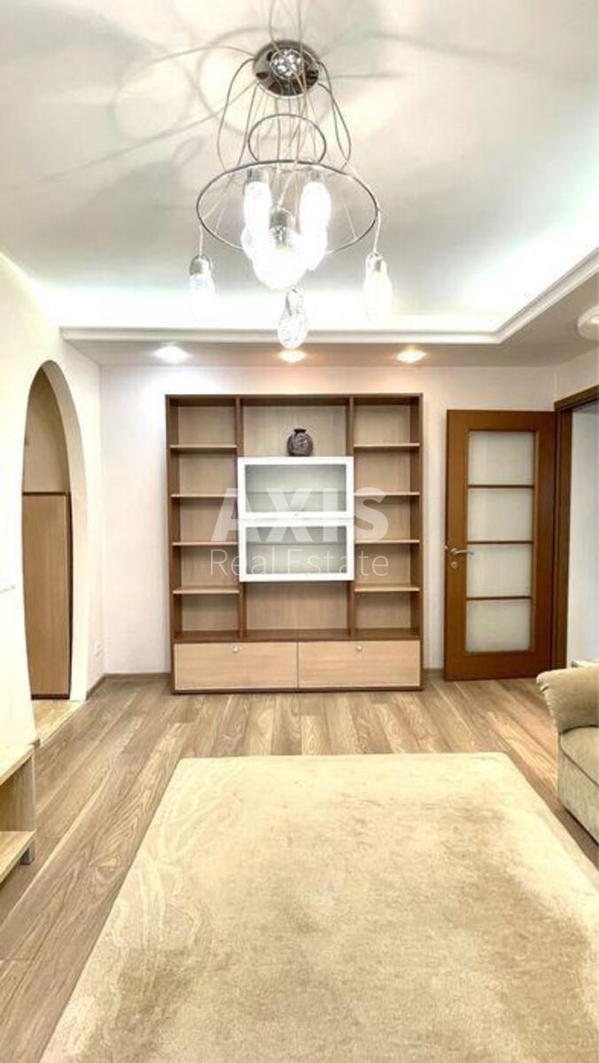 3k apartment vul. Velyka Vasyl'kivs'ka 1316
