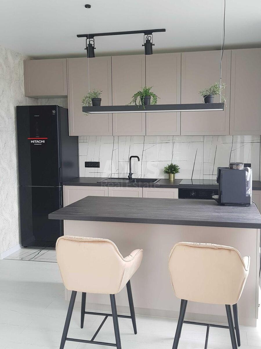 2k apartment vul. Grechka Marshala 40/12640281