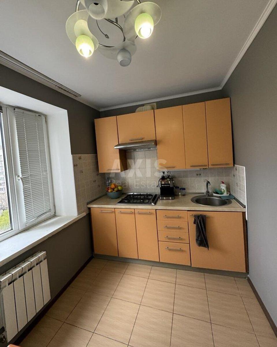 1k apartment pr-t Nauky 40