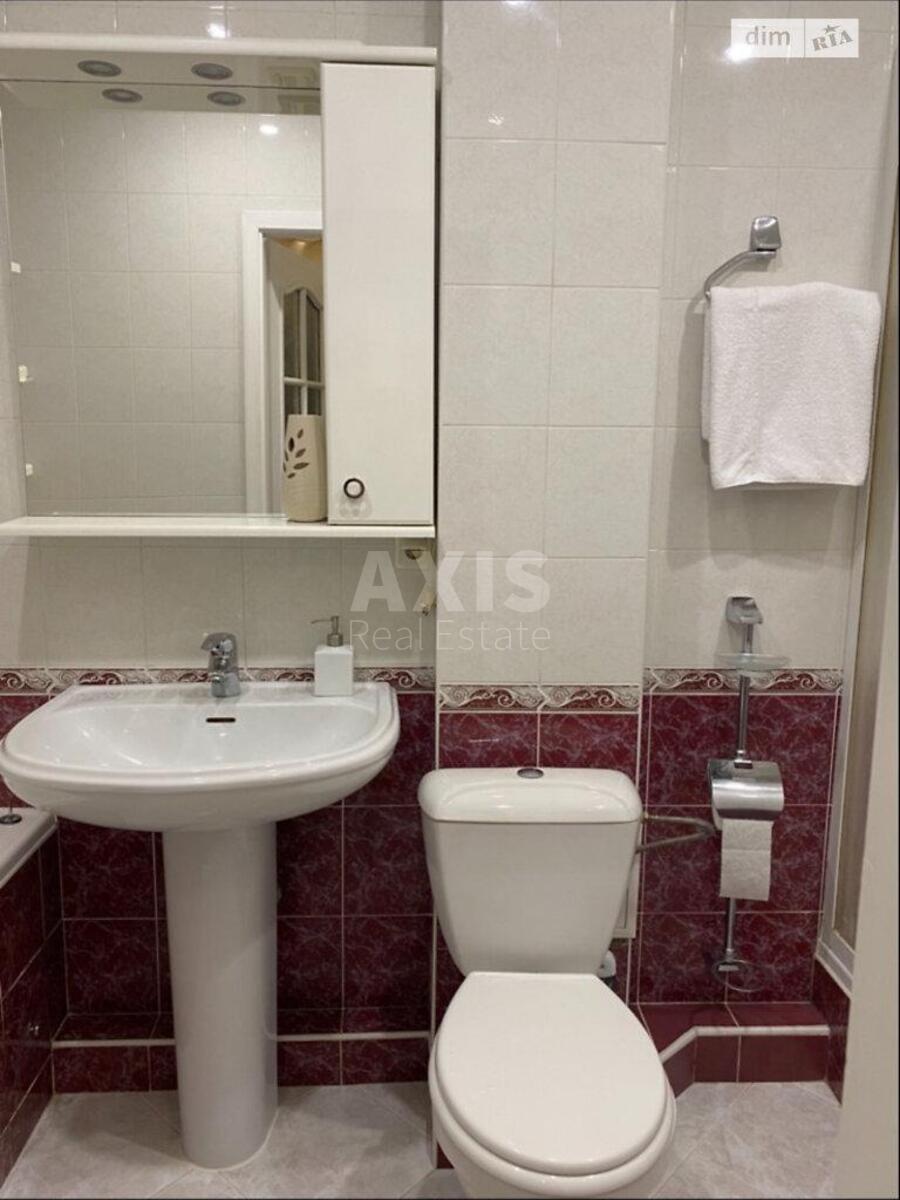 2k apartment vul. Orlyka Pylypa 93