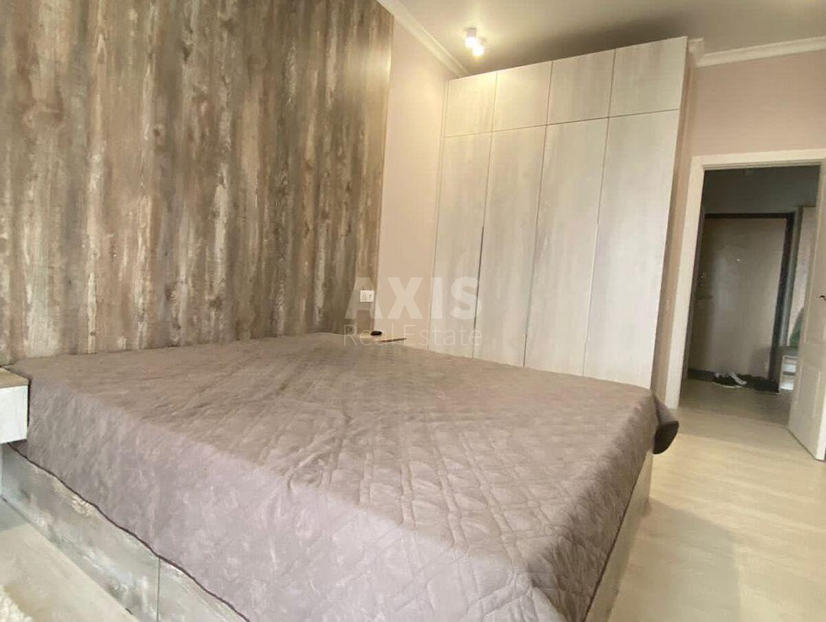 2k apartment vul. Myhajla Maksymovycha 241