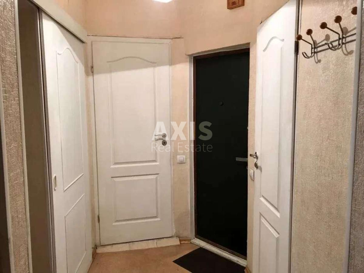 2k apartment vul. Volodymyrs'ka 82А349507