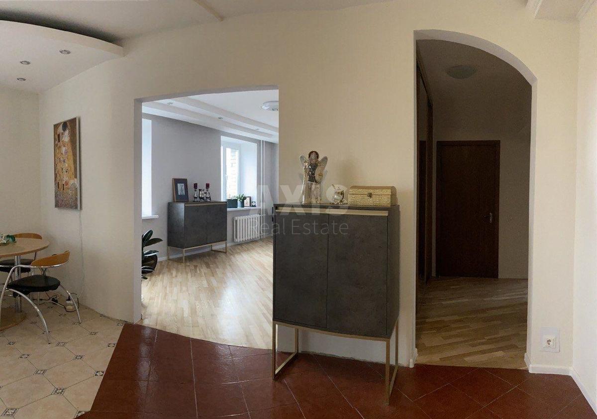 3k apartment vul. Strokacha Tymofija 32