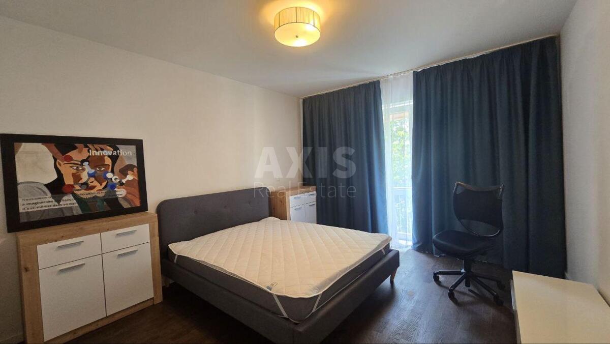 Дoм ул. Локомативная, 315м2, город Киев6135816