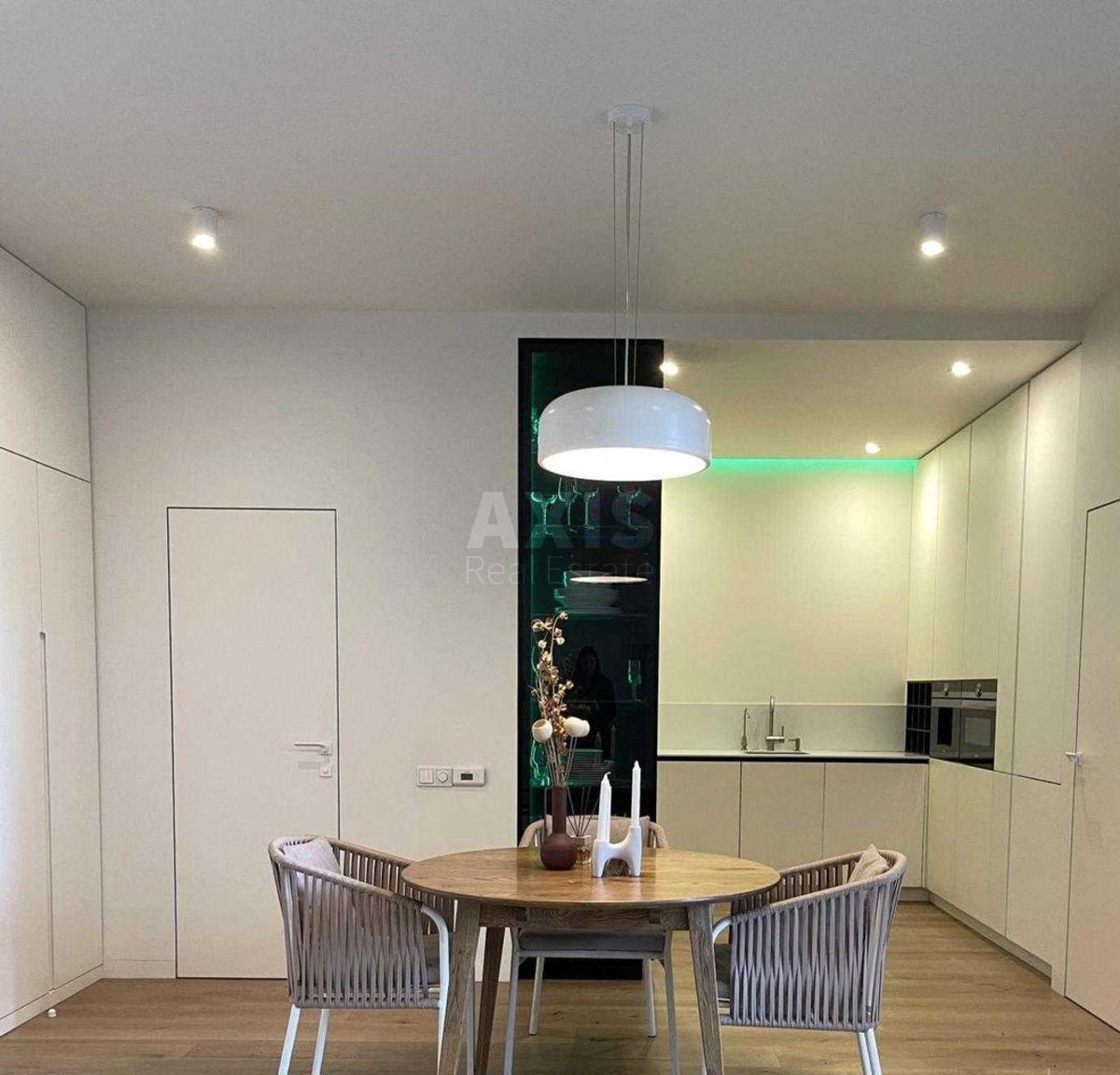 3k apartment vul. Kudri Ivana 10