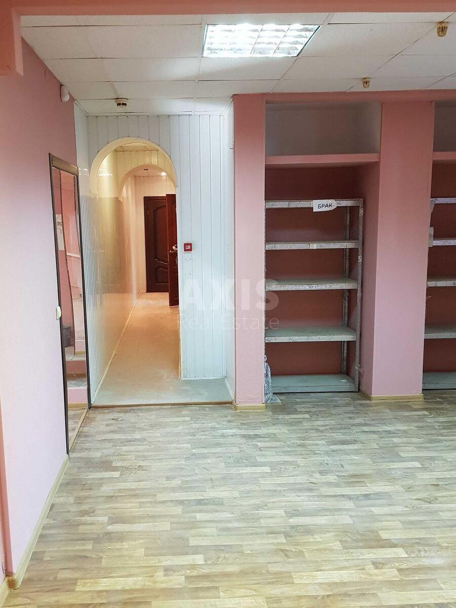 Trade object vul. Antonova Aviakonstruktora 37, 100m22