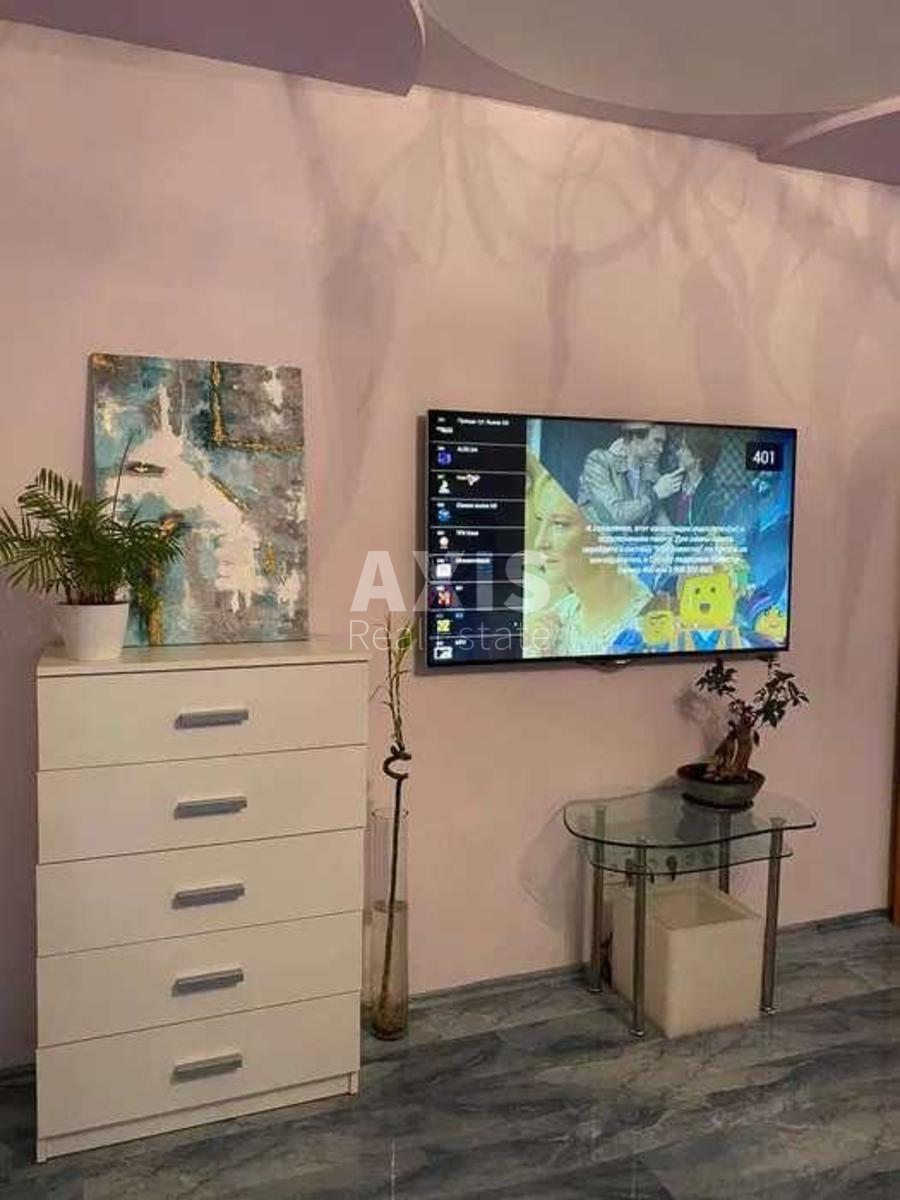2k apartment nab. Dniprovs'ka 43294355