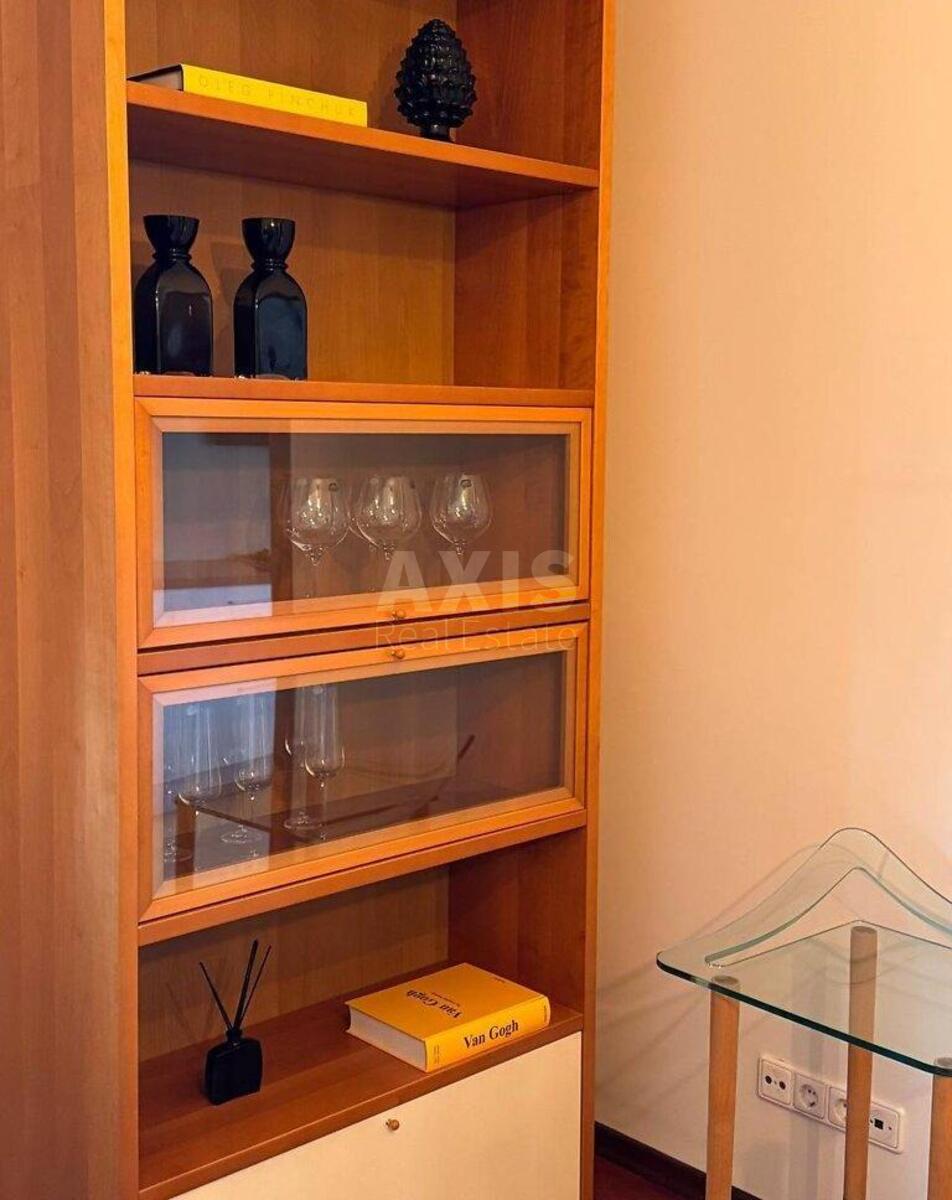 3k apartment vul. Zhyljans'ka 30А609789