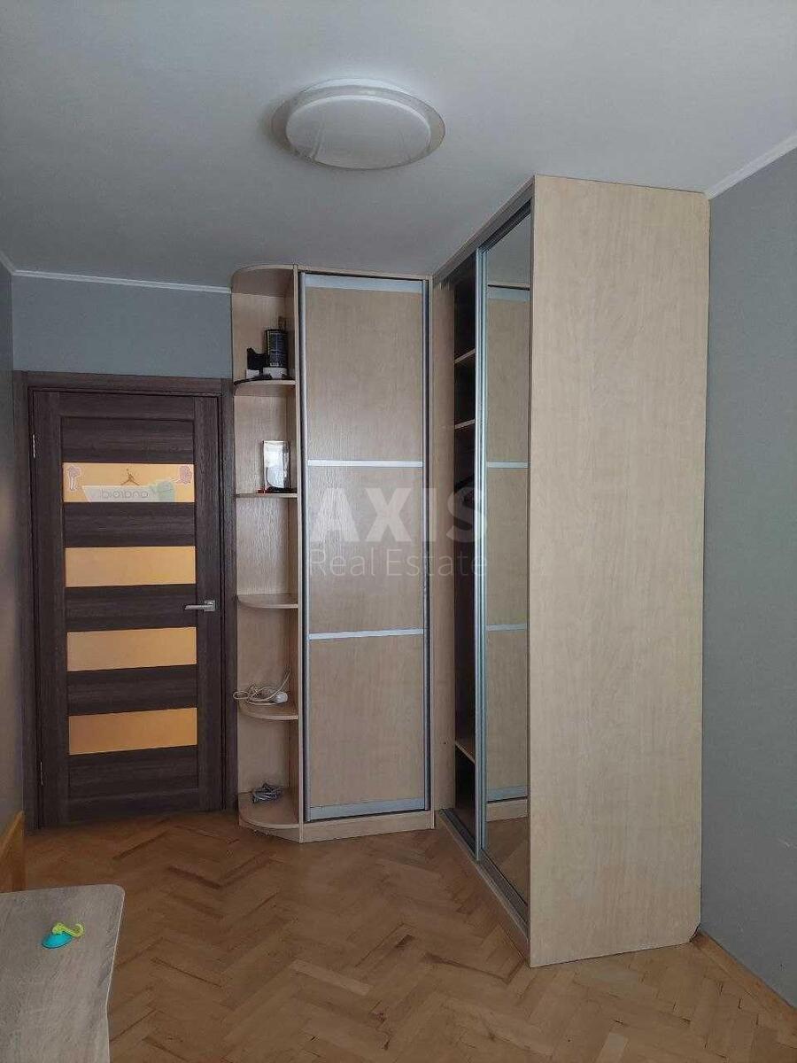 3k apartment vul. Pryrichna 5610976