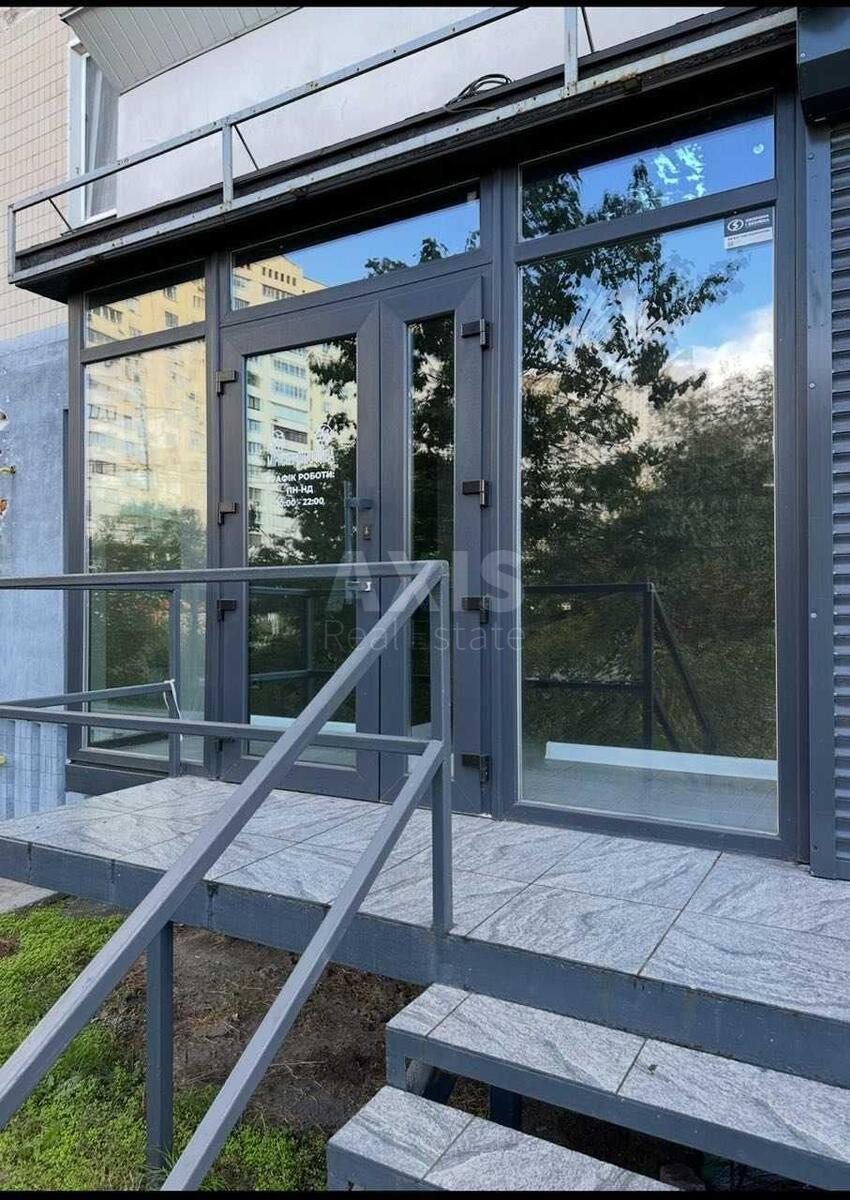 Trade object vul. Dragomanova 27, 32m262631