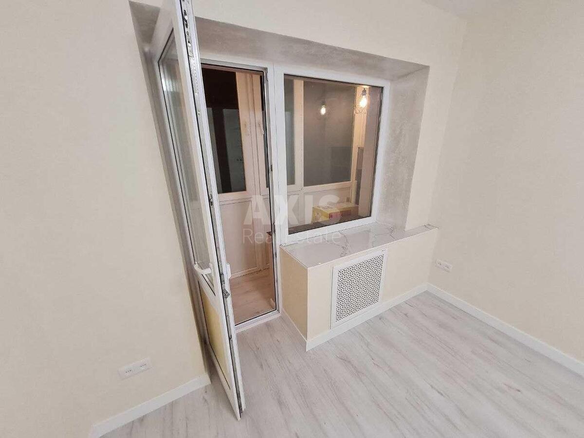 2k apartment vul. Kostjantynivs'ka 112
