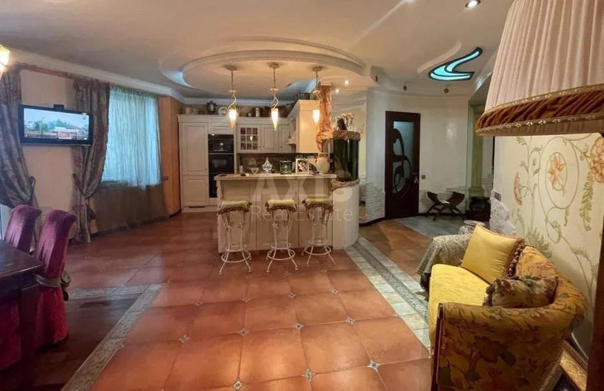 4k apartment vul. Dmytrivs'ka 48Г0