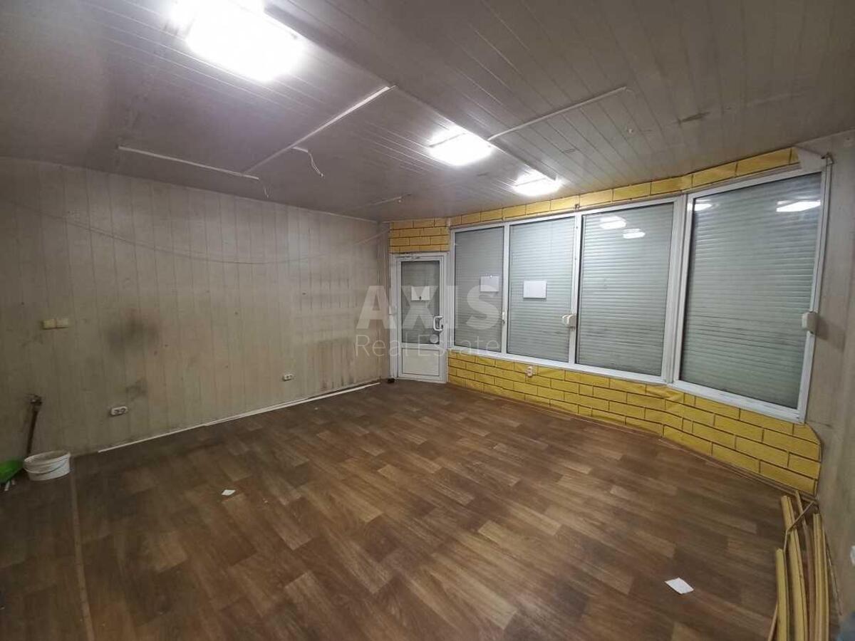 Trade object vul. Zarichna 44, 23m22