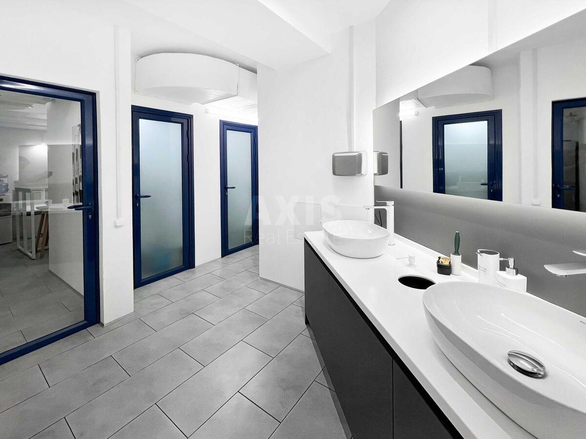Office vul. Rustaveli Shota 11, 75m29