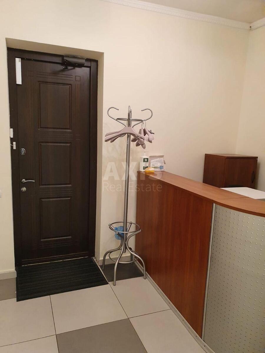 Office vul. Shovkovychna 13/2, 80m25