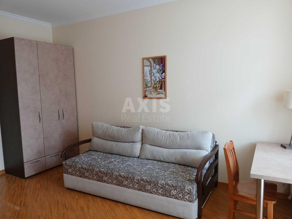 3k apartment vul. Turgenjevs'ka 46/114