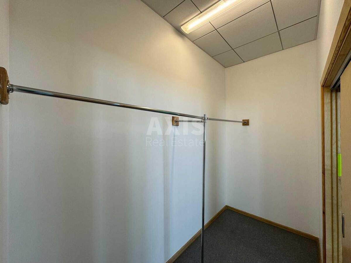 Office vul. Pymonenka Mykoly 13, 772m2602614