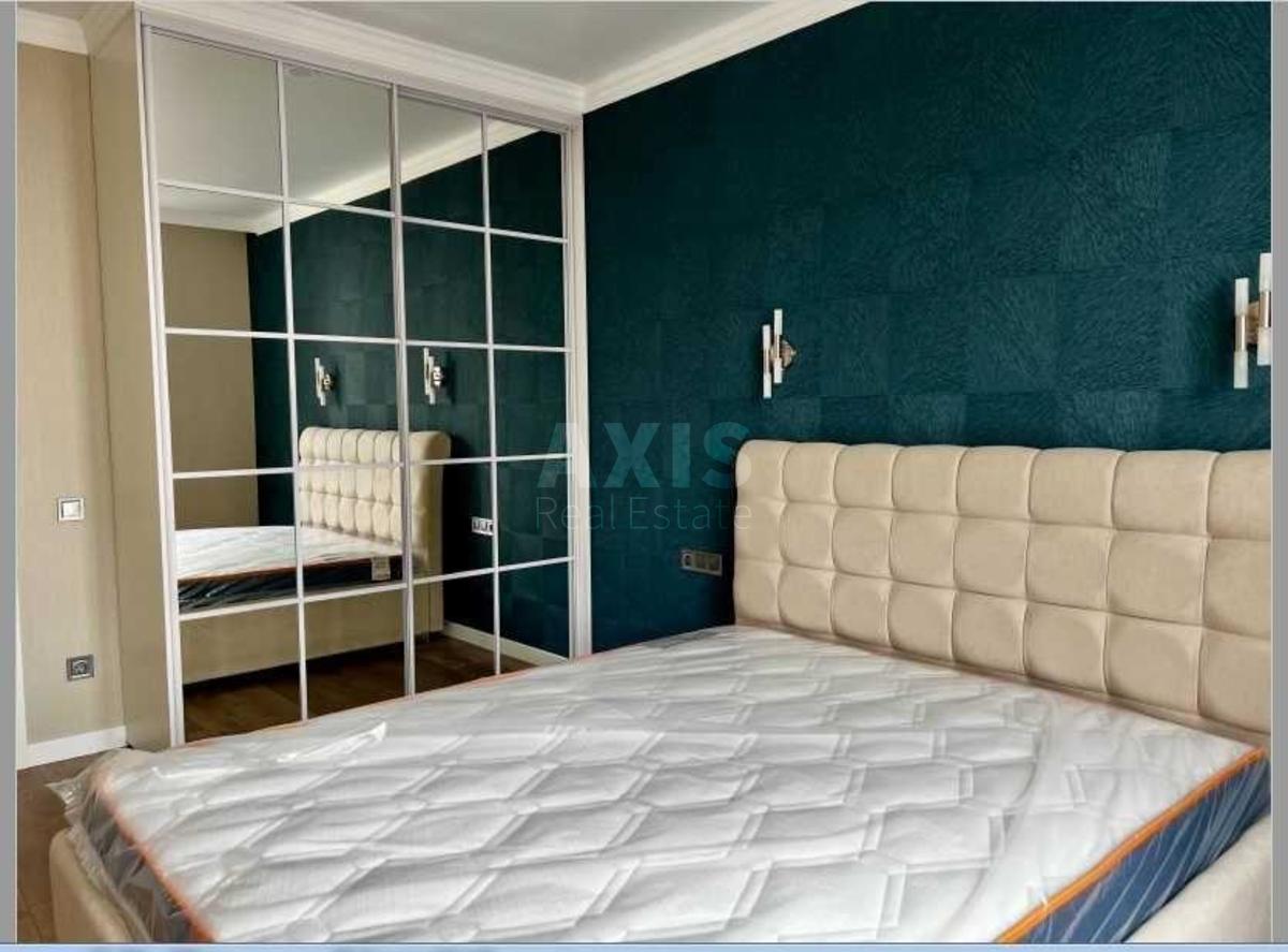 1k apartment nab. Dniprovs'ka 183