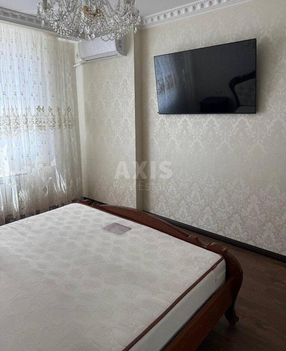 2к квартира ул. Чавдар Елизаветы 13569294