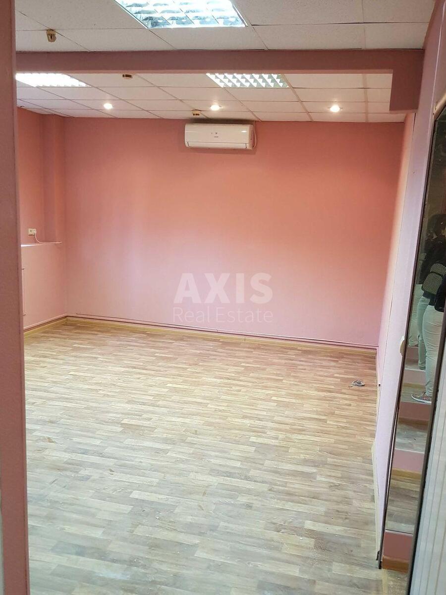 Trade object vul. Antonova Aviakonstruktora 37, 100m23