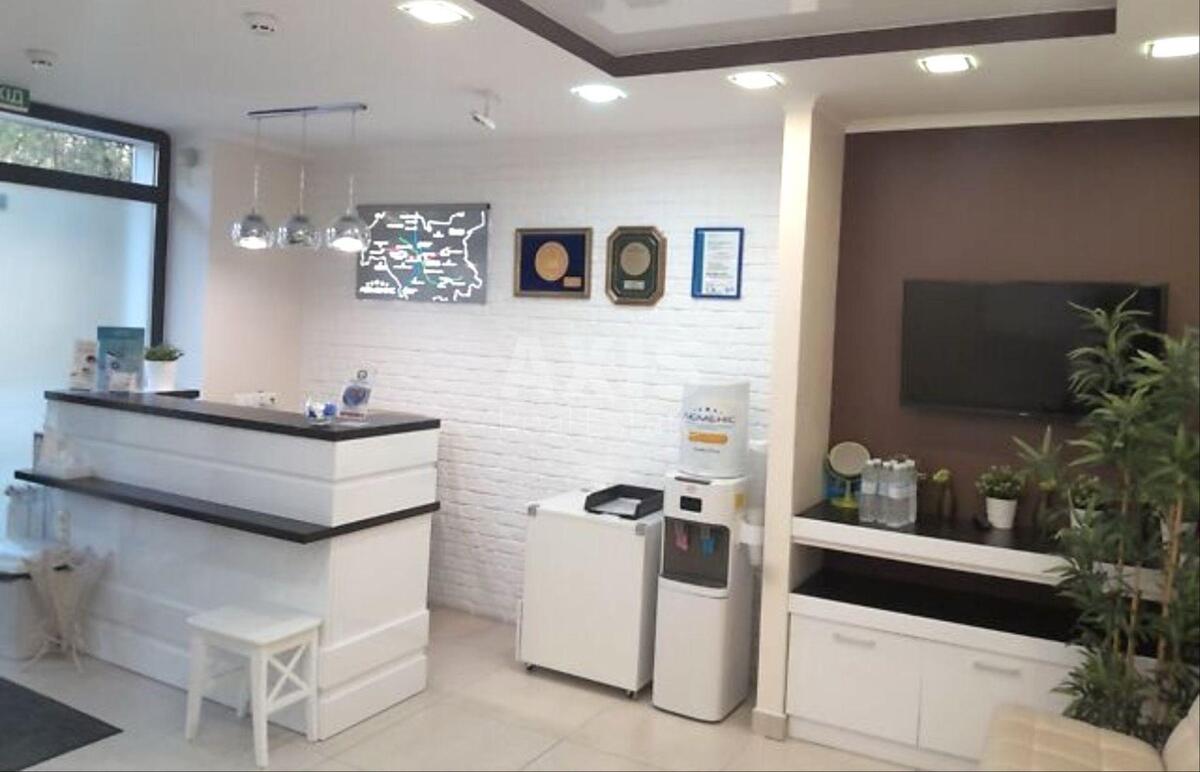 Trade object bul. Mykoly Mikhnovskoho 32, 50m2607223