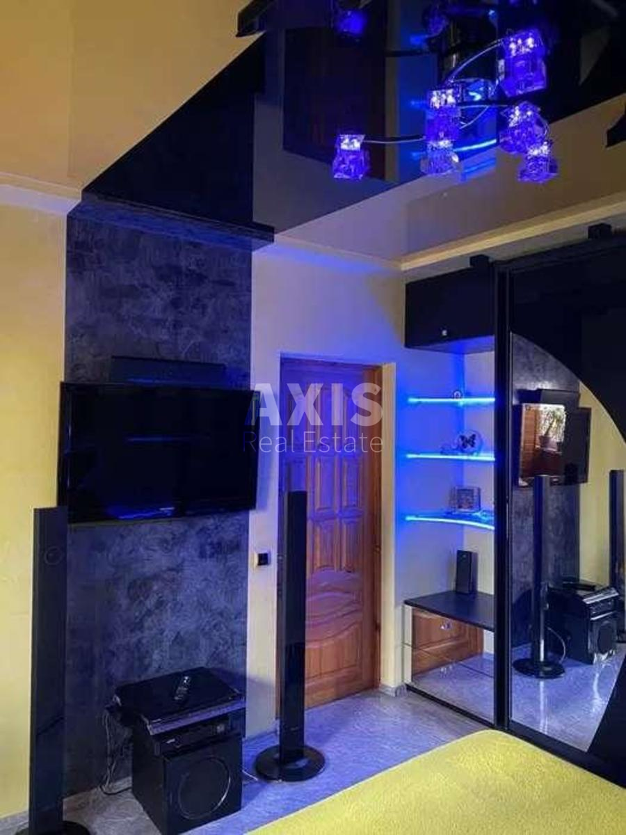2k apartment nab. Dniprovs'ka 43294356
