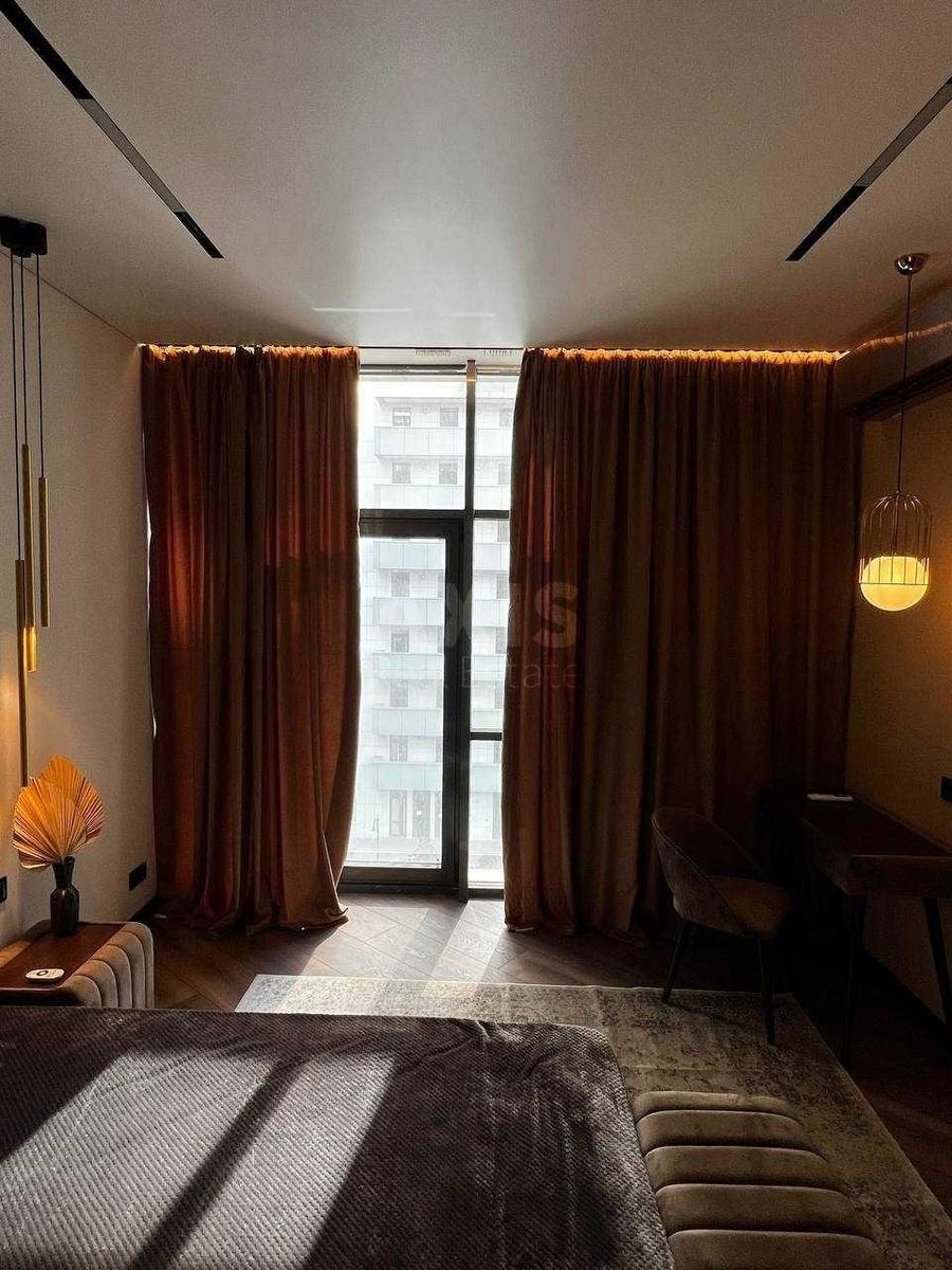 2k apartment vul. Dragomyrova Myhajla 183