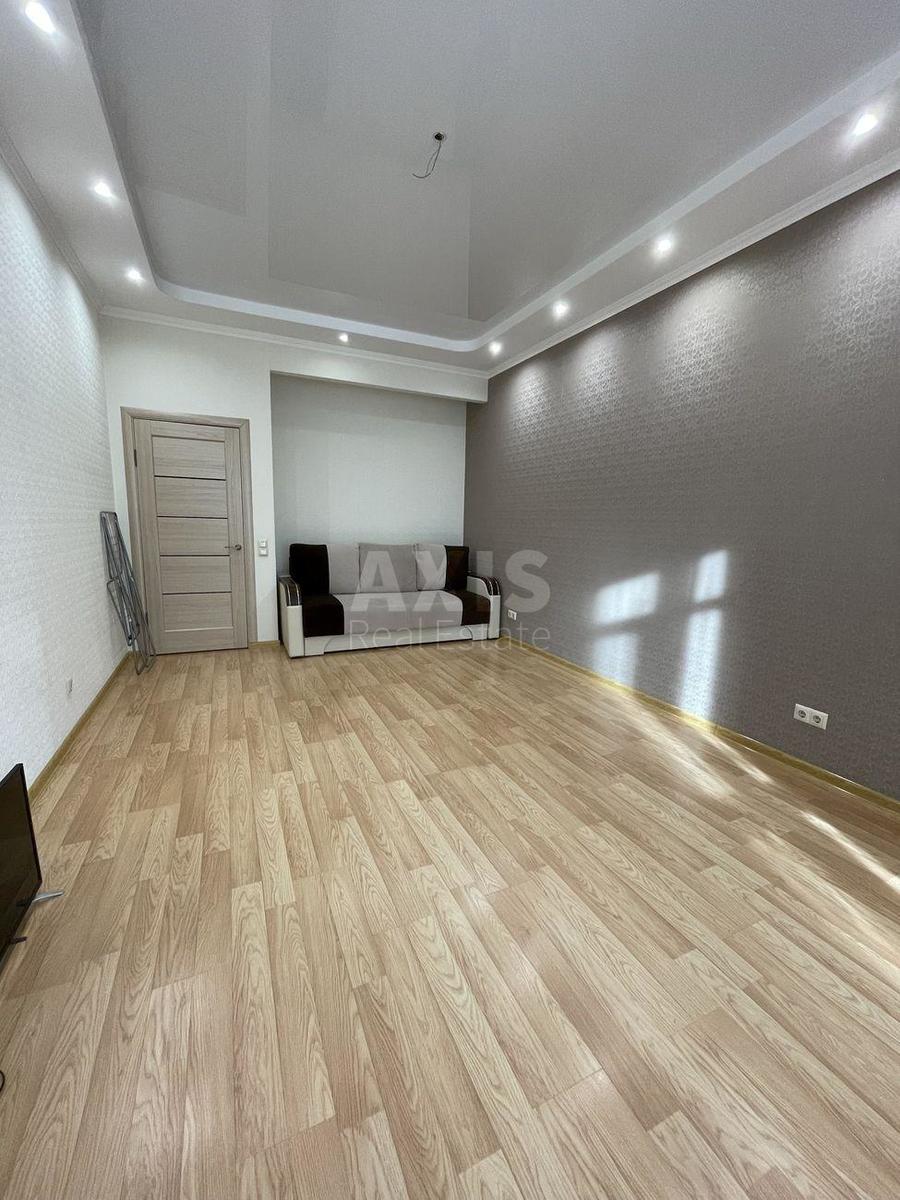 2k apartment vul. Akademika Jefremova 8А6