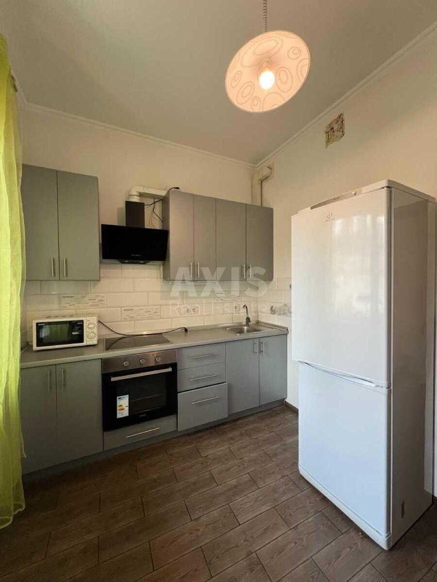 1k apartment pr-t Vidradnyj 2