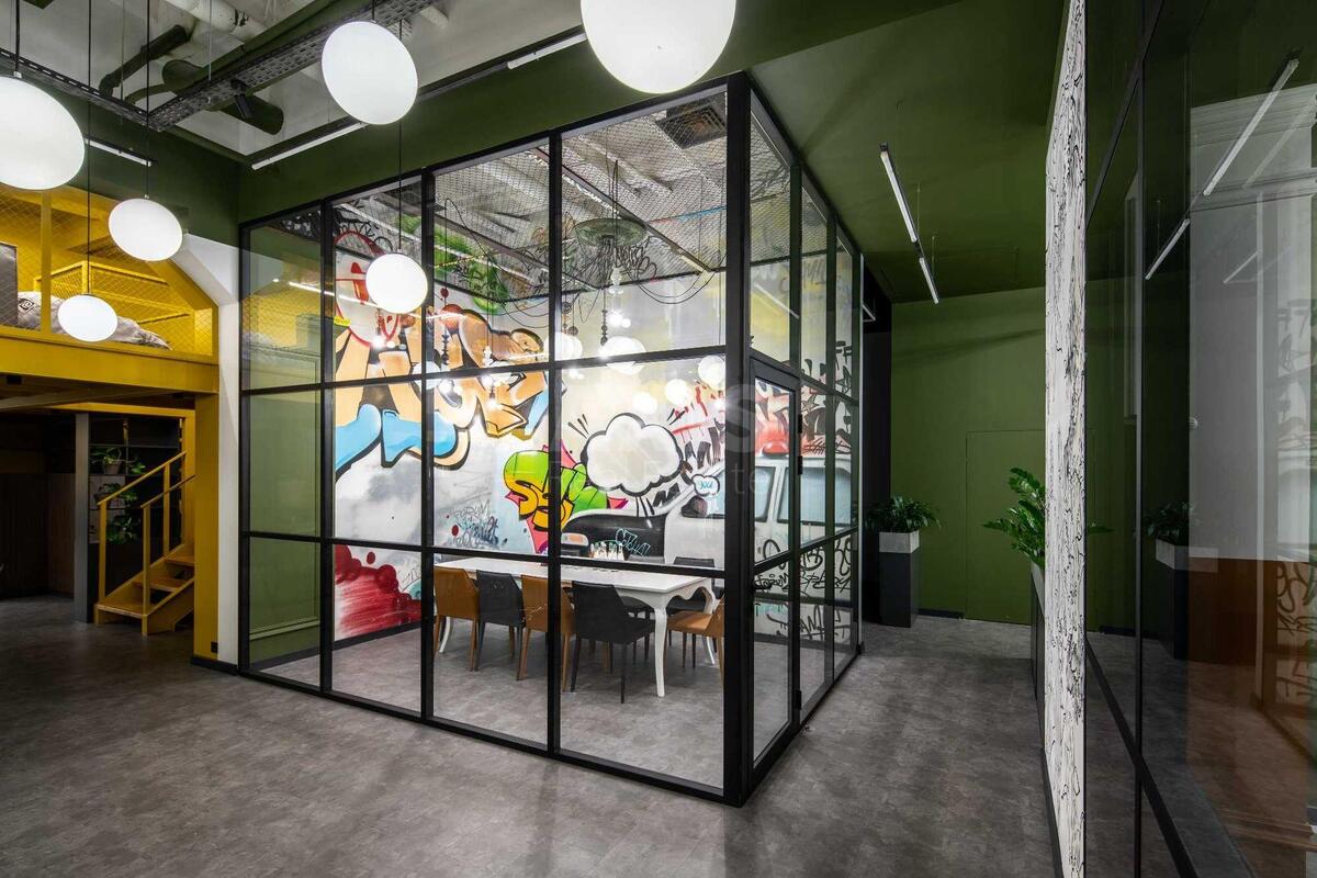Office prov. Ohtyrs'kyj 7, 814m2580975