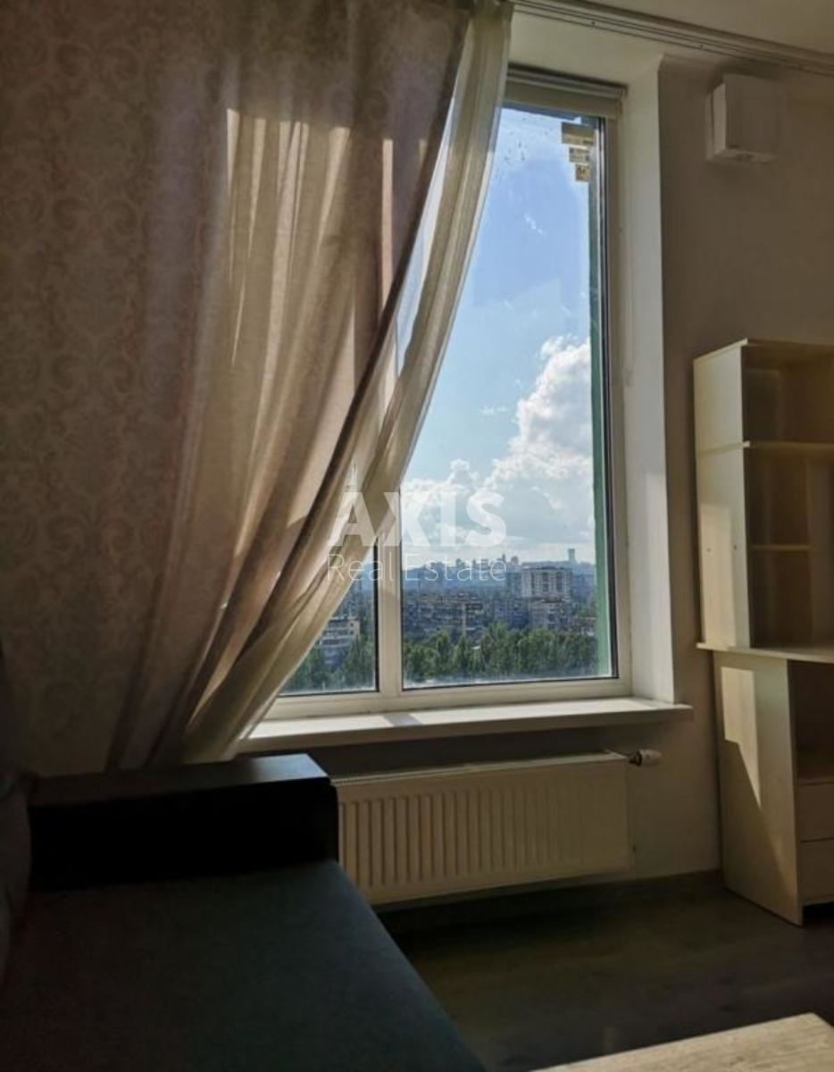 1k apartment pr-t Sobornosti 175