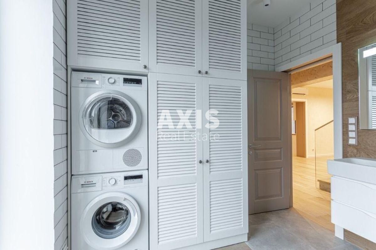 House вул. Абрикосова, 215m2, Kyiv city1