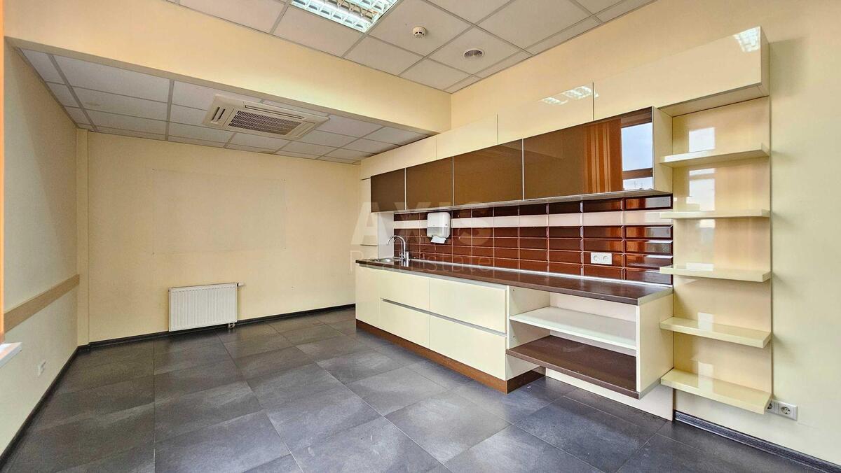Office bul. Mykoly Mikhnovskoho 19, 914m2618856