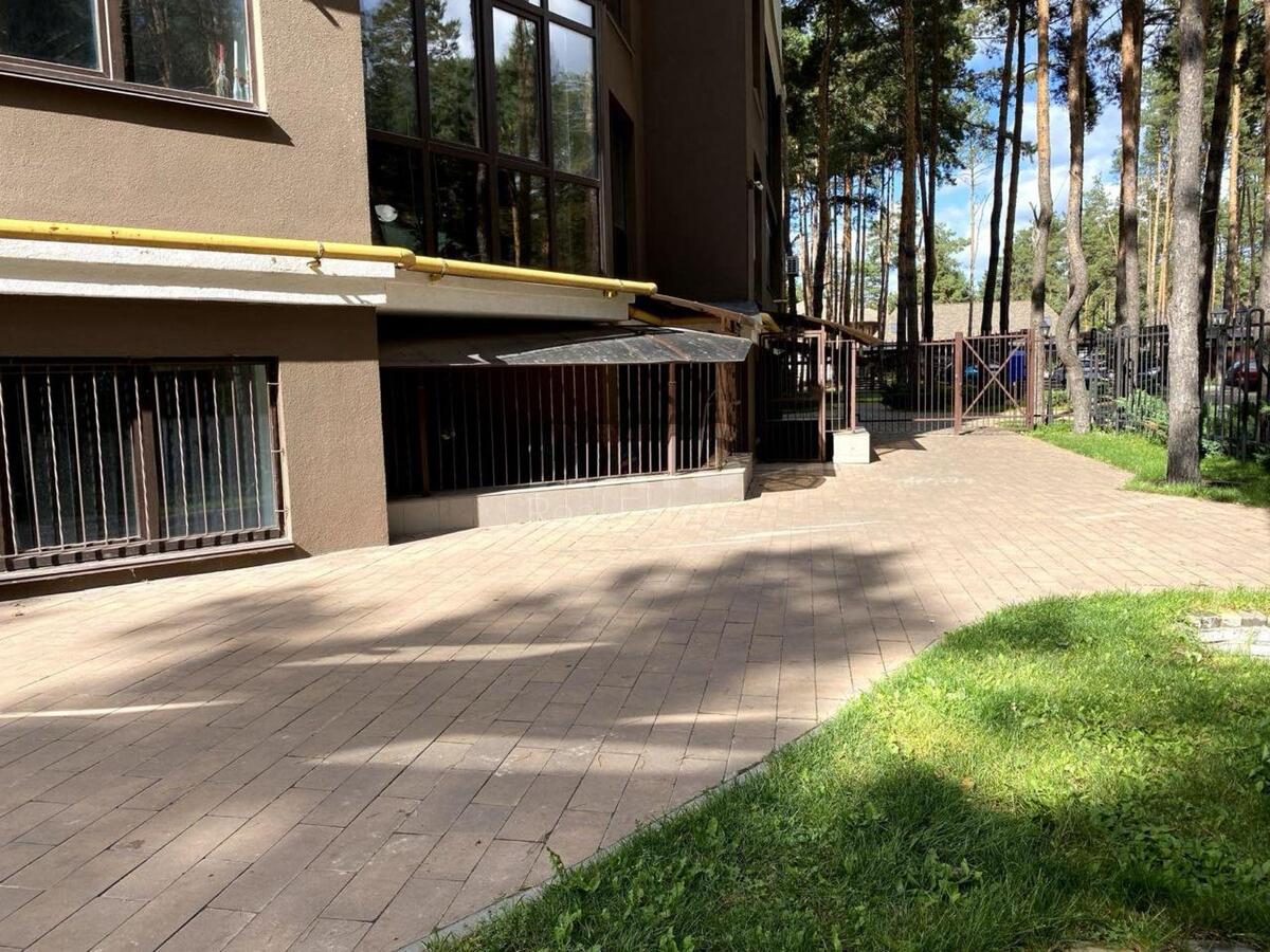 Trade object vul. Radystiv 34, 170m2