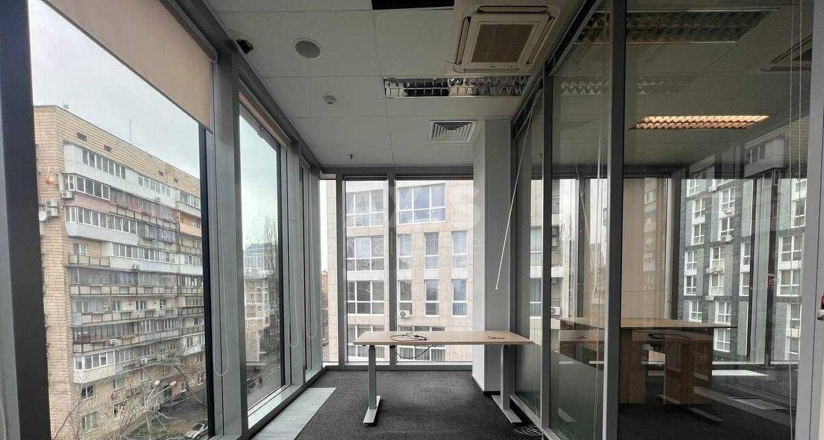 Office vul. Lejpcyz'ka 15, 715m20