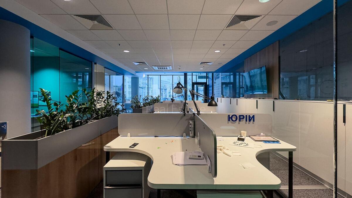 Office vul. Velyka Vasyl'kivs'ka 55, 147m25