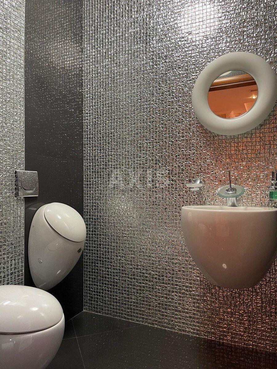 3k apartment vul. Jevgena Konoval'cja 32Г9