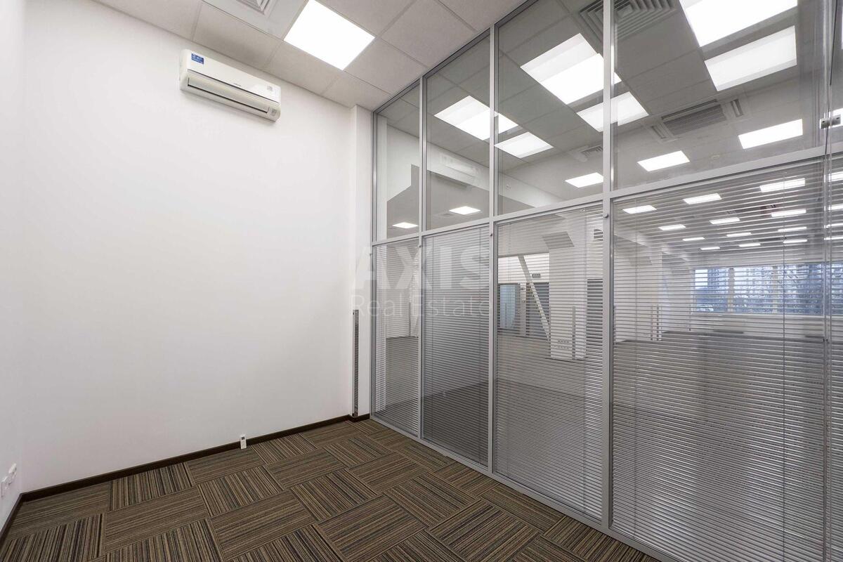 Office prov. Ohots'kyj 7, 390m2560170