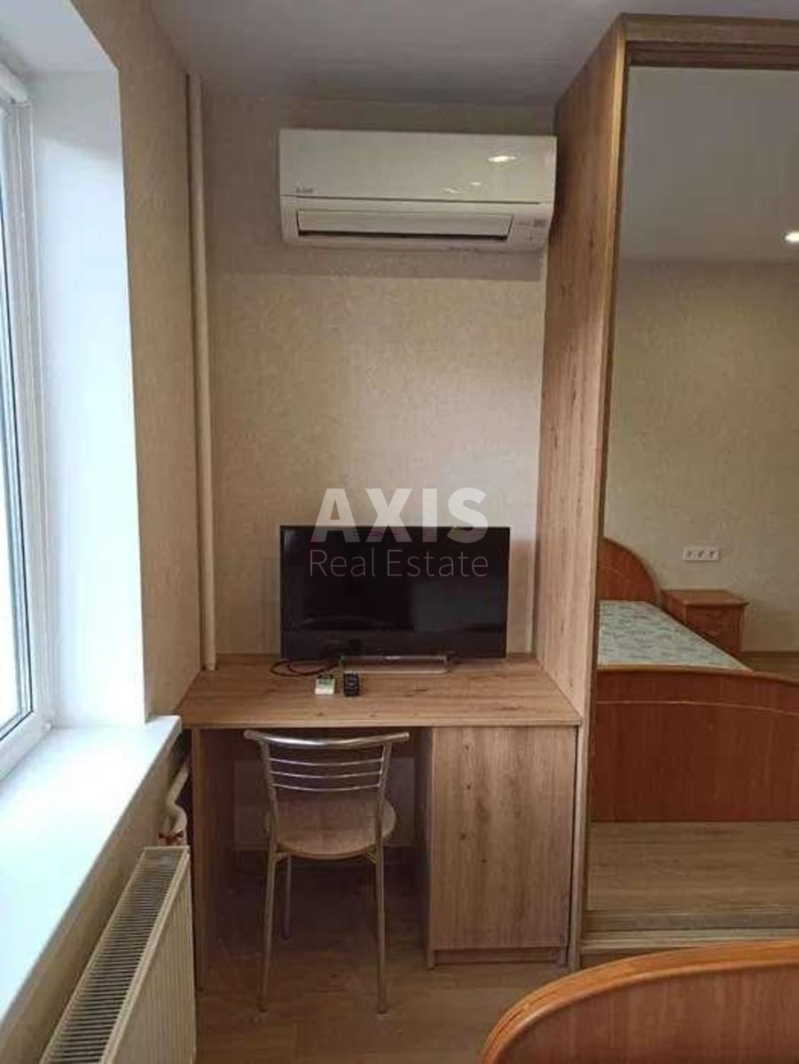 1k apartment vul. Knjazhyj Zaton 17Б3