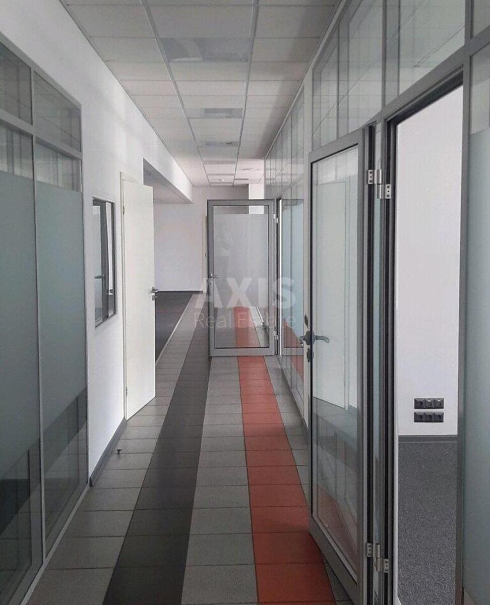 Office pl. Sportyvna 3В, 350m20