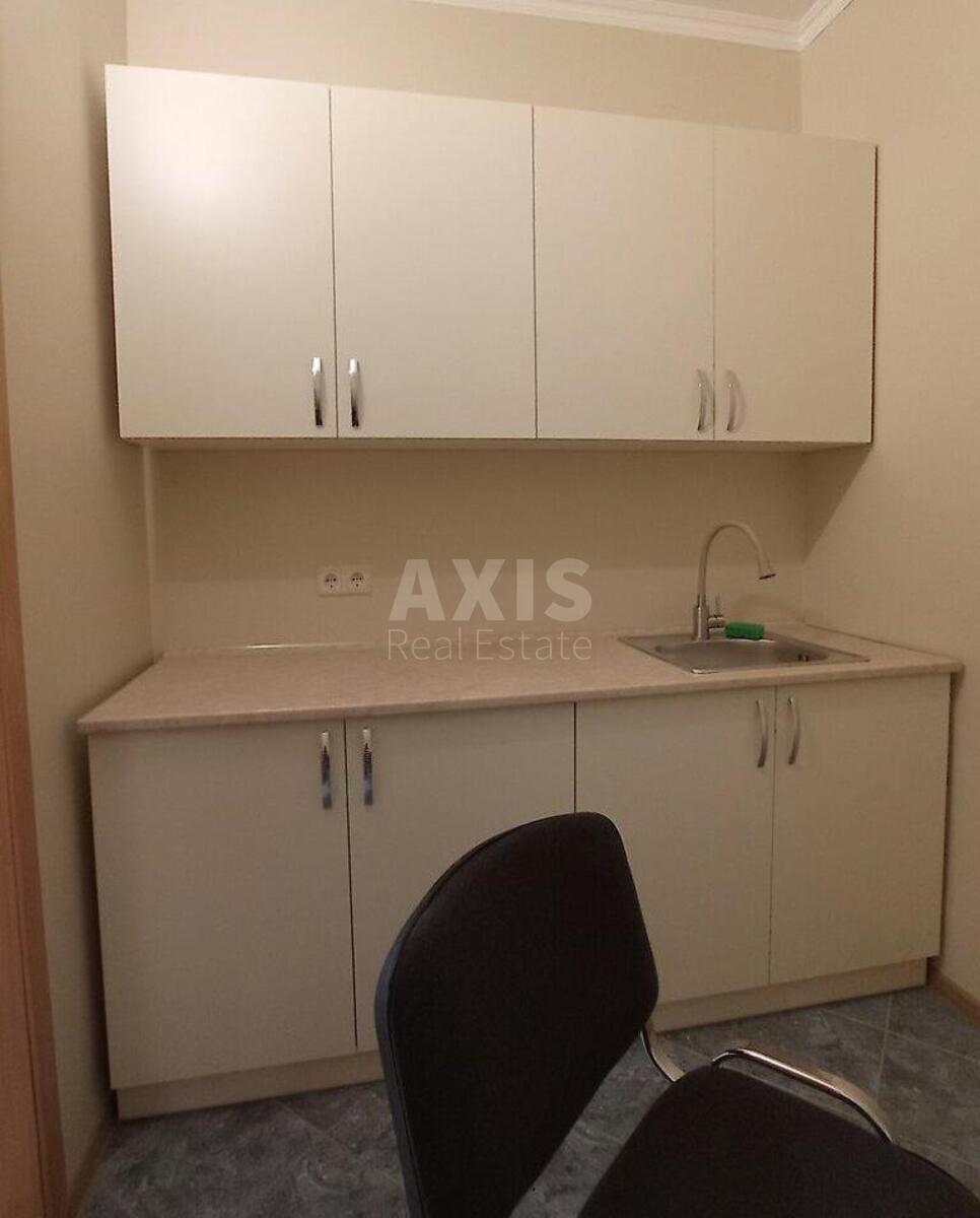Office vul. Mezhygirs'ka 28, 95m23