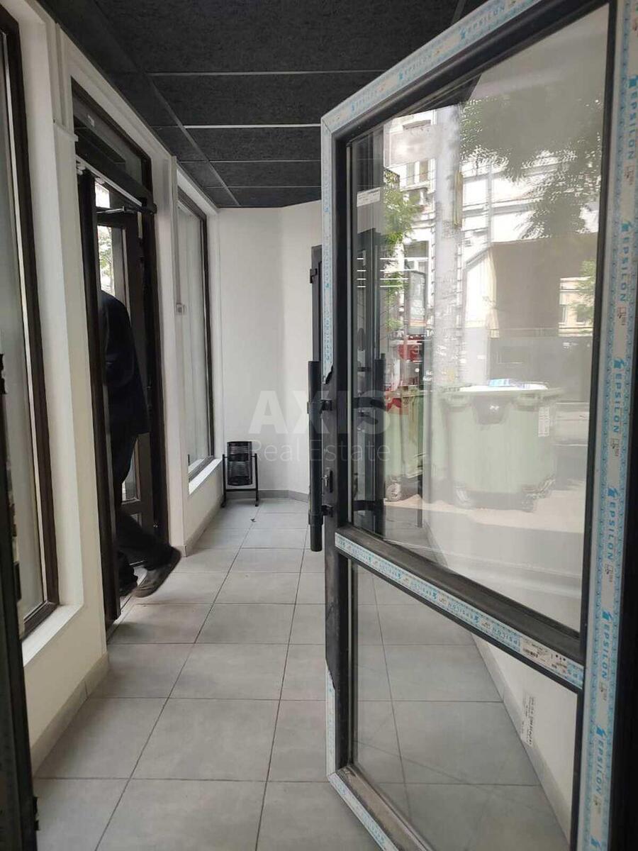 Trade object vul. Sofii'vs'ka 5, 230m20