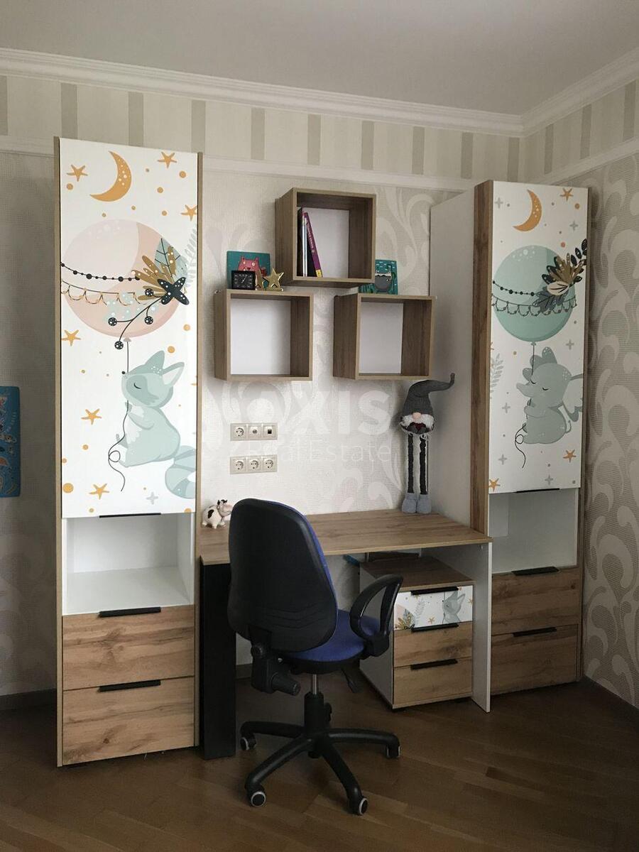 3k apartment pr-t Komarova Kosmonavta 268