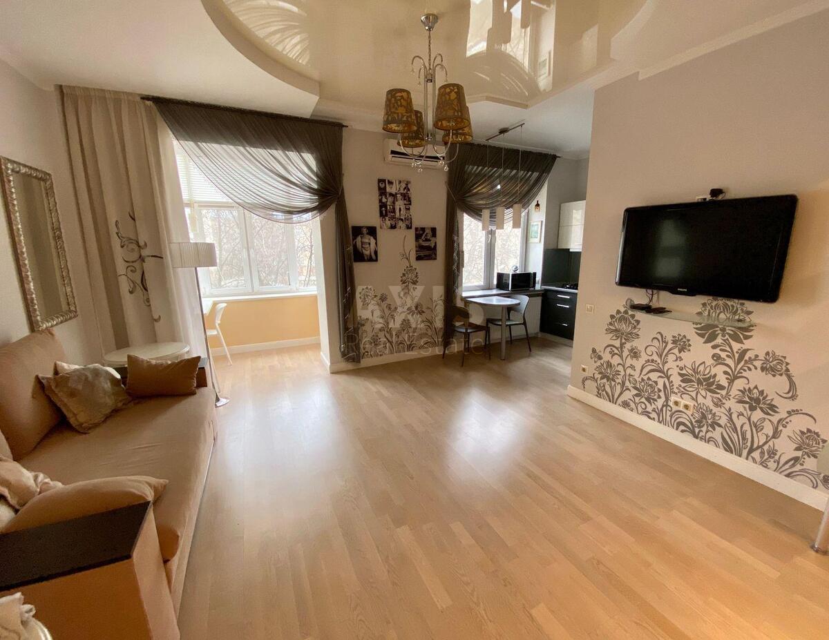 2k apartment vul. Tarasivs'ka 31